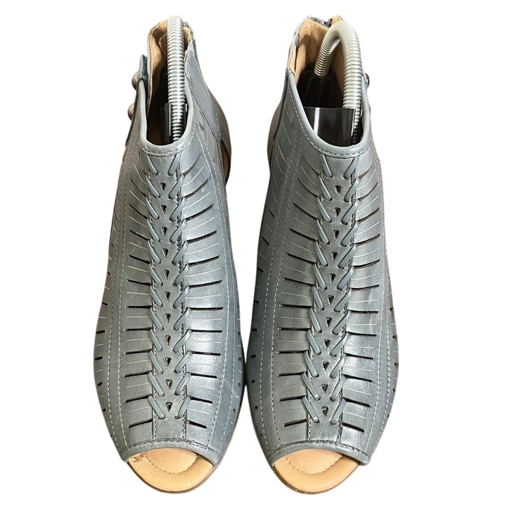 NWOB‎ Earth Women's Vicki Peep Toe Perforated Leather Ankle Booties Blue 8.5